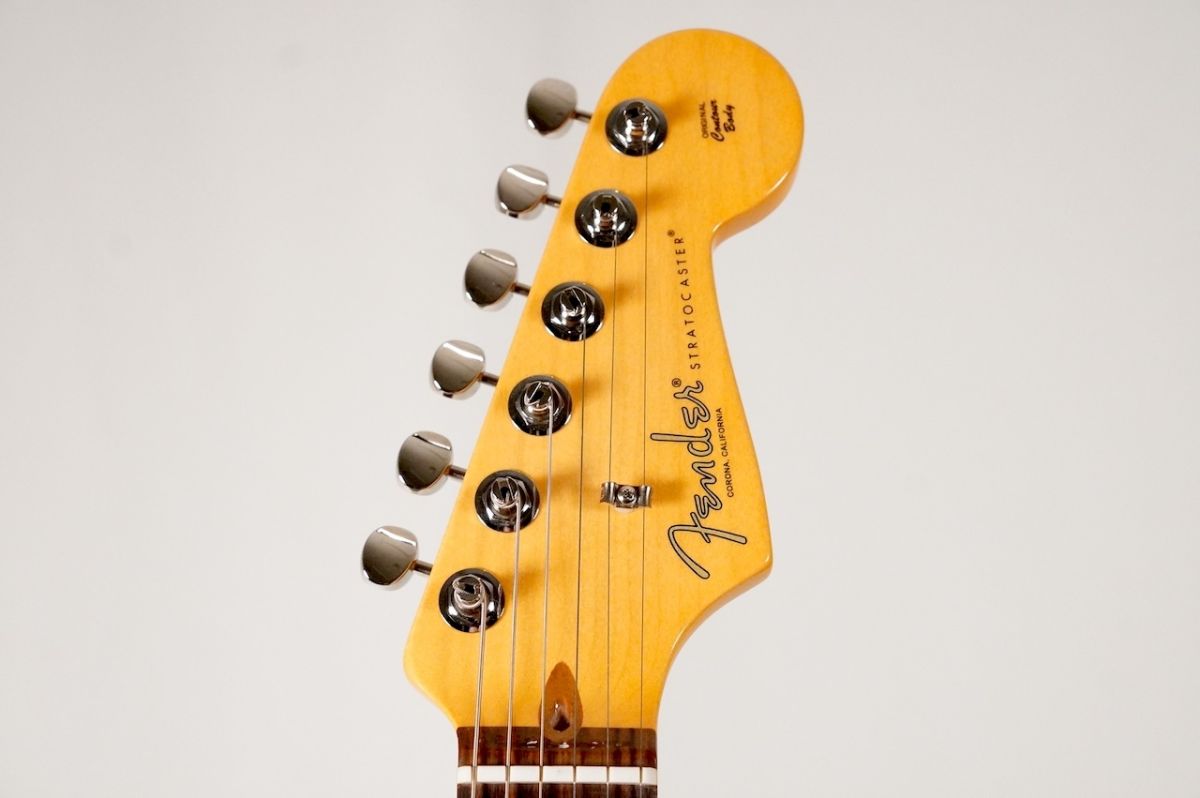 American Professional Classic Stratocaster -Faded Dakota Red