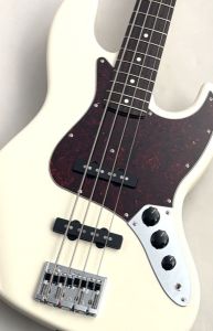 【本日限定】定価40万円ほど 極美品 ブラックスモーカー 5弦 ジャズベース Squier by Fender Classic Vibe '70s Jazz Bass V Maple