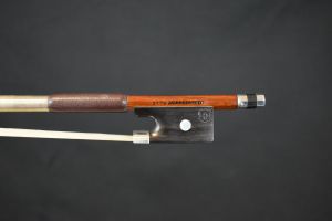 【チェロ弓】LEFIN 丸弓ドイツ 送料込 フルサイズ 中古 弓/チェロ弓(並び順：価格(安い順))｜山野楽器｜弦楽器