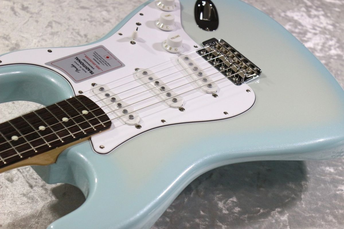MIJ Traditional 2025 Collection '60s Stratocaster Stardust Blue