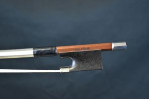 茶水牛フログ◆ビオラ弓 茶水牛フログ◇ビオラ弓 茶水牛フログ◇ビオラ弓 Amazon