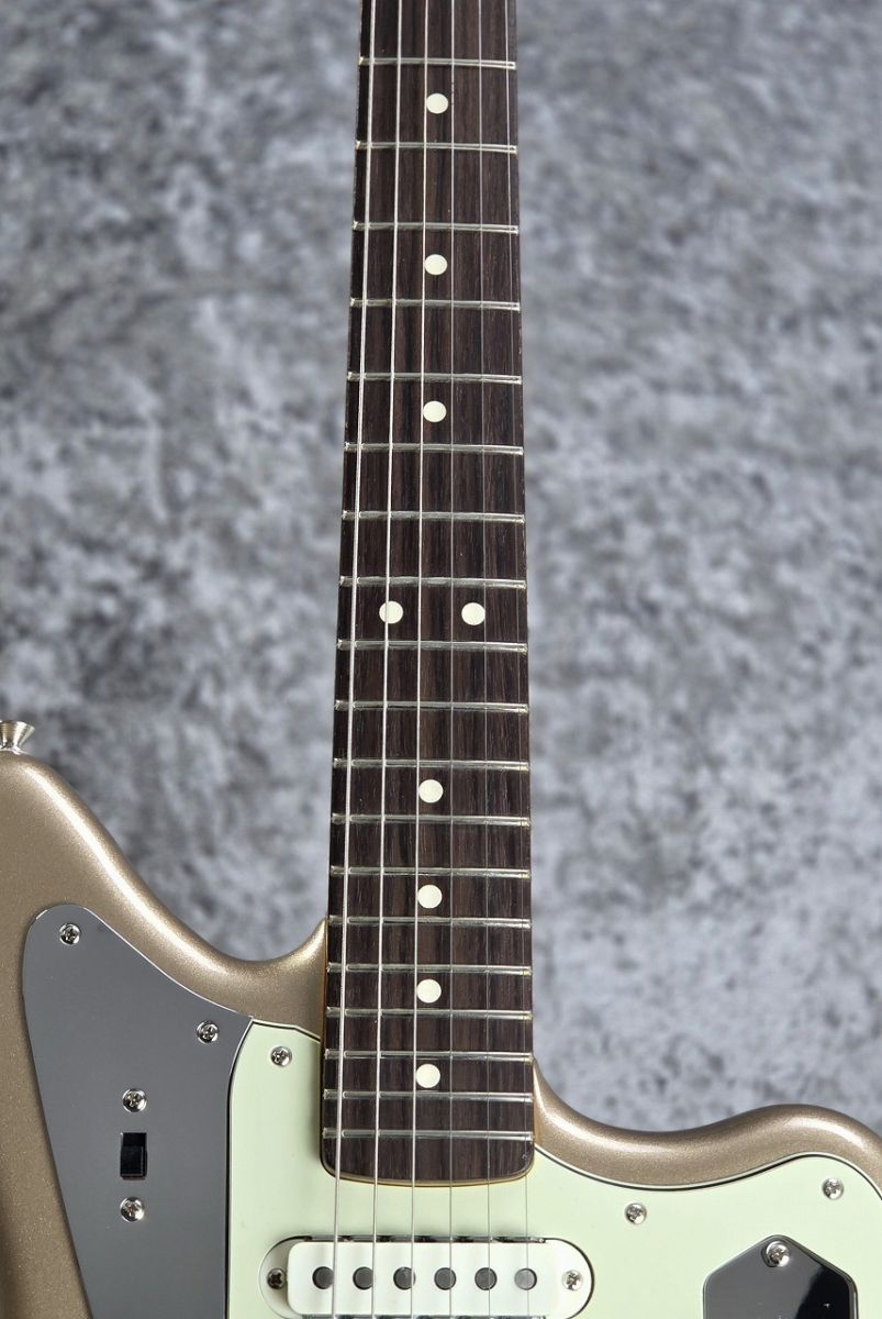 American Professional Classic Jaguar RW / Faded Firemist Gold