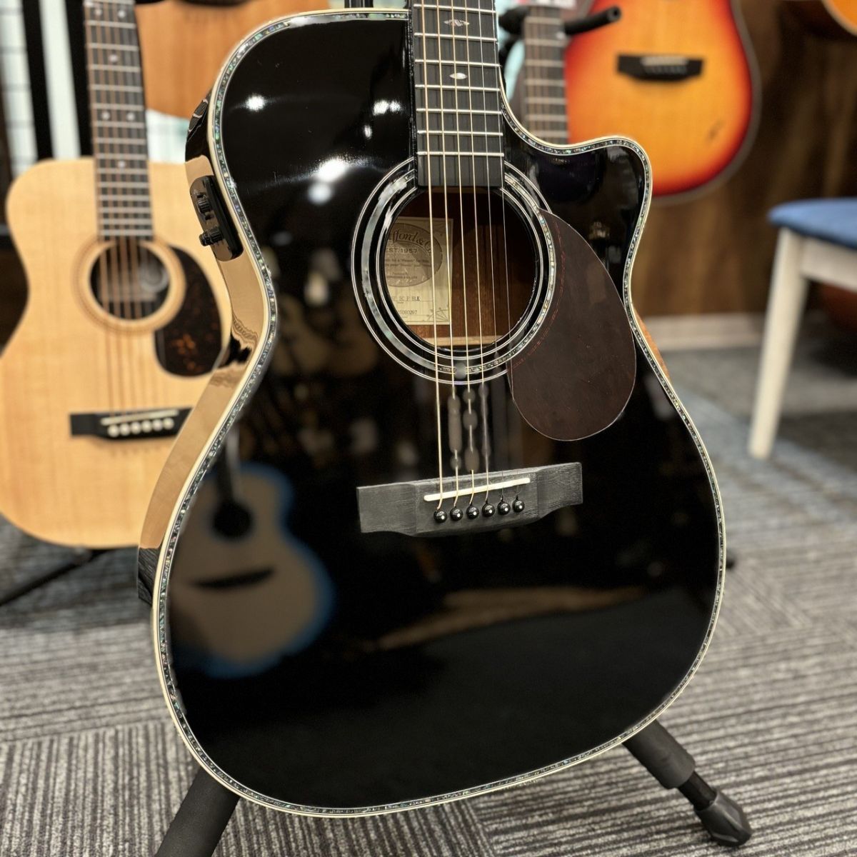 stafford SF-5C BK | 【クロサワ楽器店オンラインショップ】いい楽器と