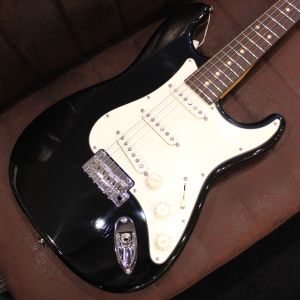 エレキギターブラックマシンタイプ Blackmachin 海外製　ストラトタイプ HISTORY HST-Advanced Black エレキギター ストラトタイプ 3年