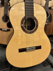 パコ・カスティージョ Paco Castillo Model:203 松・ローズウッド 【新品】