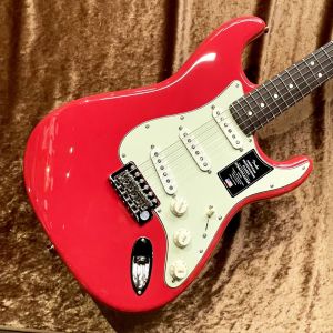 American Professional Classic Stratocaster -Faded Dakota Red