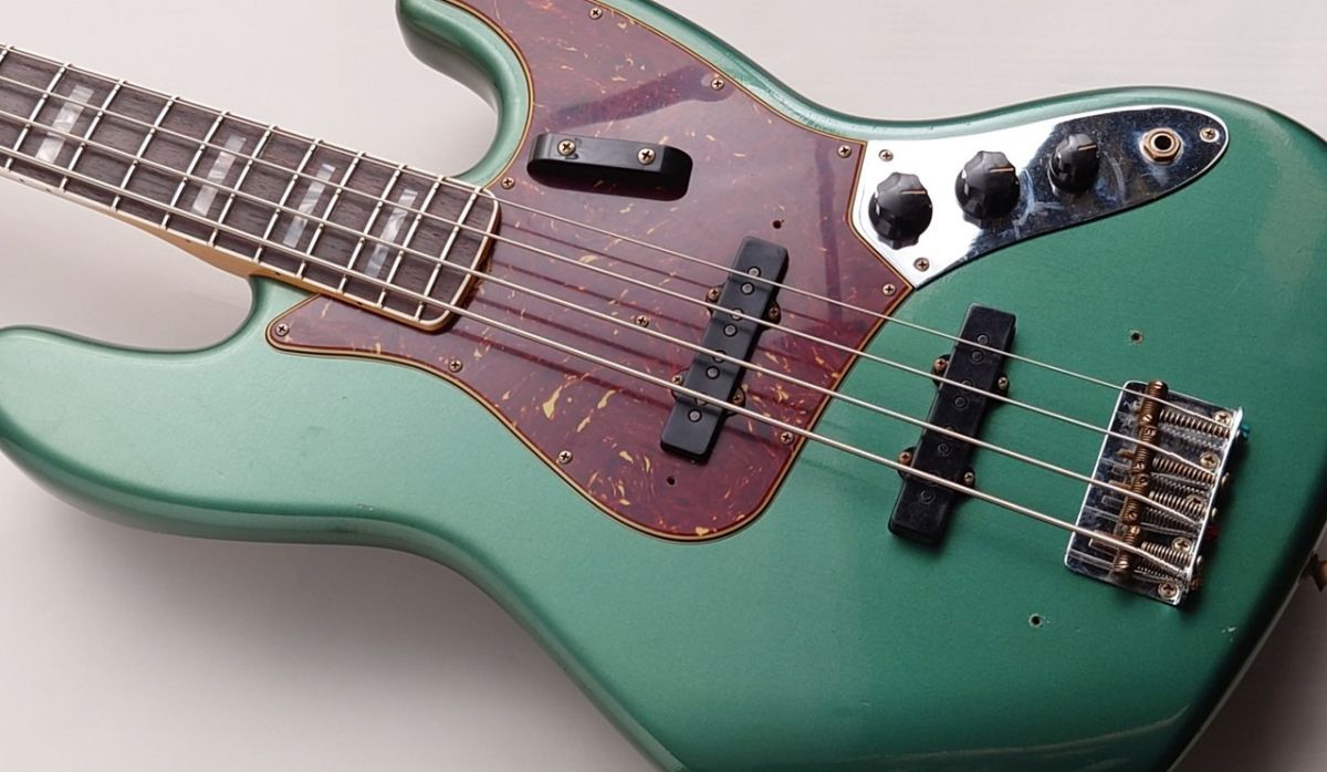 Limited Edition 1966 Jazz Bass Journeyman Relic -Aged Sherwood