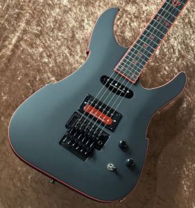 PEAVEY Adrian Vandenberg Signature -Matte Black- ≒3.172Kg 【アウトレット特価】