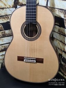 個人製作家 Sergio Perez セルヒオ・ペレス  2023年製 Modelo : Segovia 松・マダガスカルローズウッド 【日本総本店2F 在庫品】