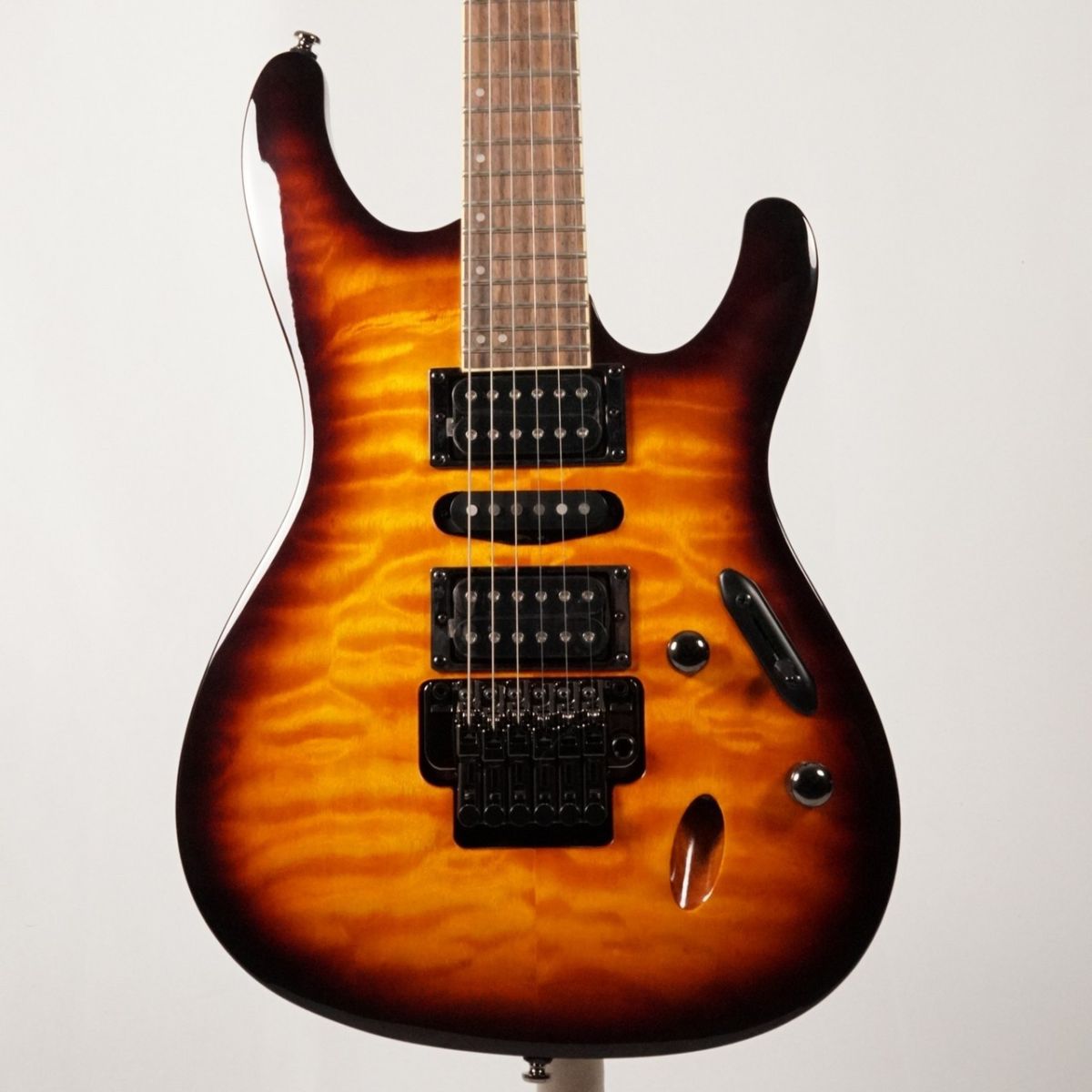 S670QM -Dragon Eye Burst- | 【クロサワ楽器店オンラインショップ