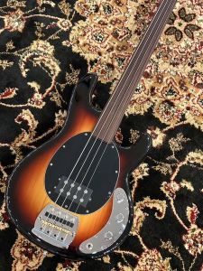 MUSIC MAN Pino Palladino Fretless StingRay -'79 Burst- 【4.54kg】
