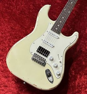 エレクトリックギター、ストラト タイプ、Kino Factoryのエレキ