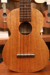 Kamaka 【目の揃った綺麗な杢目個体】 HF-2  #230627 【送料当社負担・最大48回分割無金利】