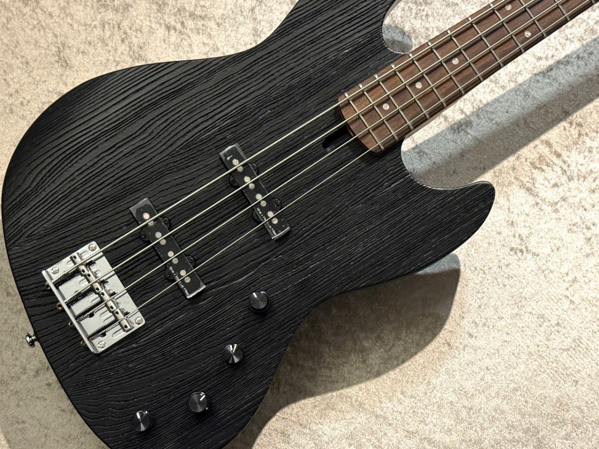 V6 4st -Black- | 【クロサワ楽器店オンラインショップ】いい楽器との