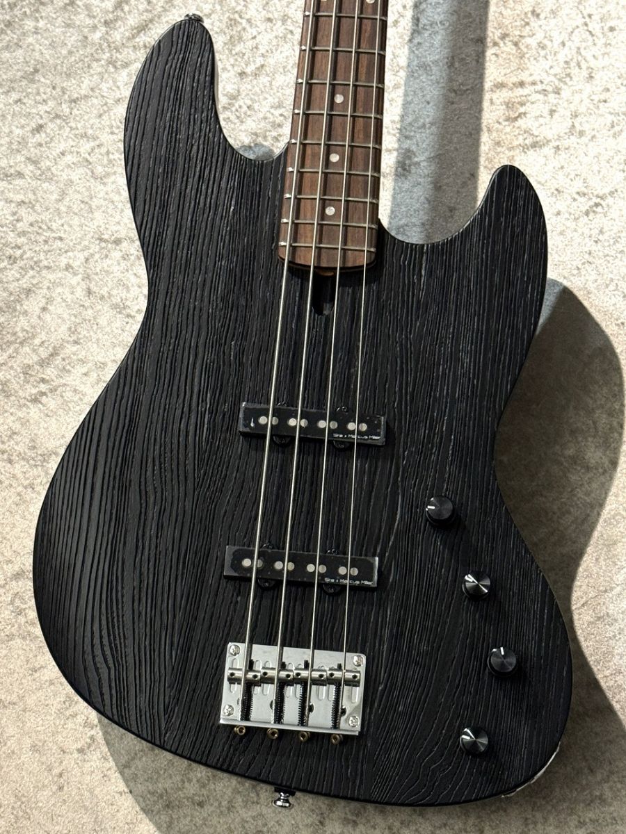 V6 4st -Black- | 【クロサワ楽器店オンラインショップ】いい楽器との