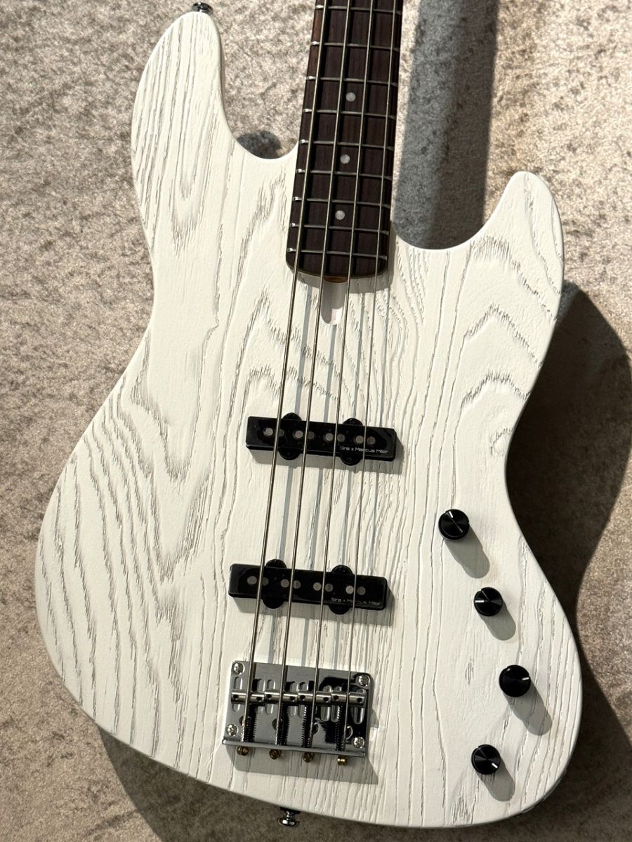 V6 4st -Antique White- | 【クロサワ楽器店オンラインショップ】いい