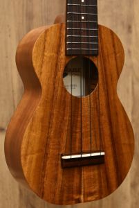 Kamaka 【横浜大楽器祭 目玉品】 HF-1'05 【中古】【フルグロス】