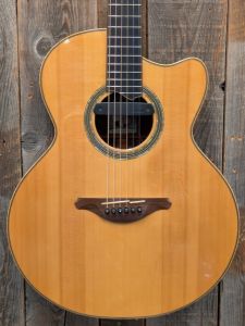 スプルース、マホガニーのアコースティックギター検索結果一覧