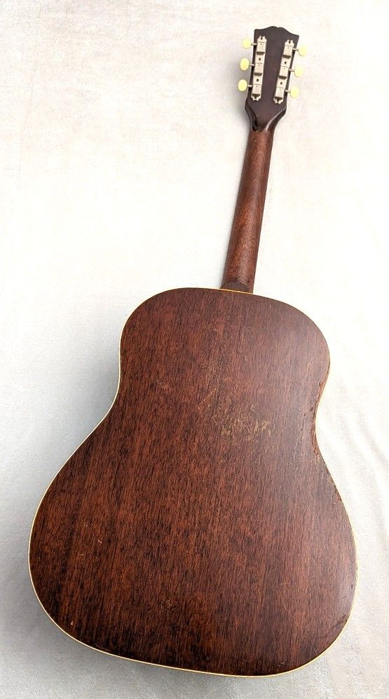 J-45 | 【クロサワ楽器店オンラインショップ】いい楽器とのいい出会い