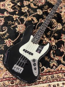 Fender USA 1977年製 Jazz Bass ローズウッド指板 Fender 1974年製 Jazz Bass アルダーボディ＆ローズウッド指板 Vintage