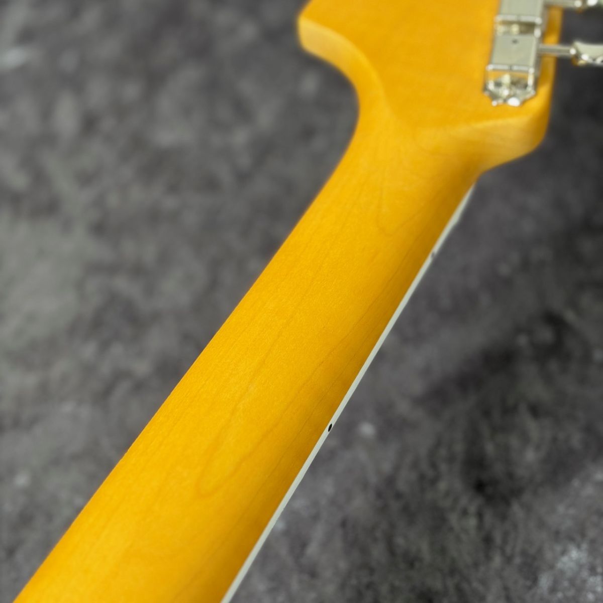 FSR Limited Edition American Vintage II 1966 Jazzmaster 3A Flame