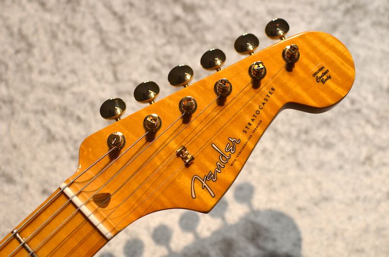 Limited Edition American Vintage II 1957 Stratocaster 3A Flame