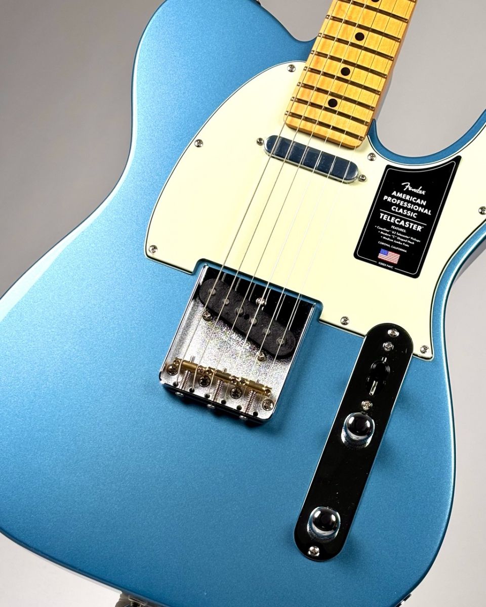 American Professional Classic Telecaster -Faded Lake Placid Blue