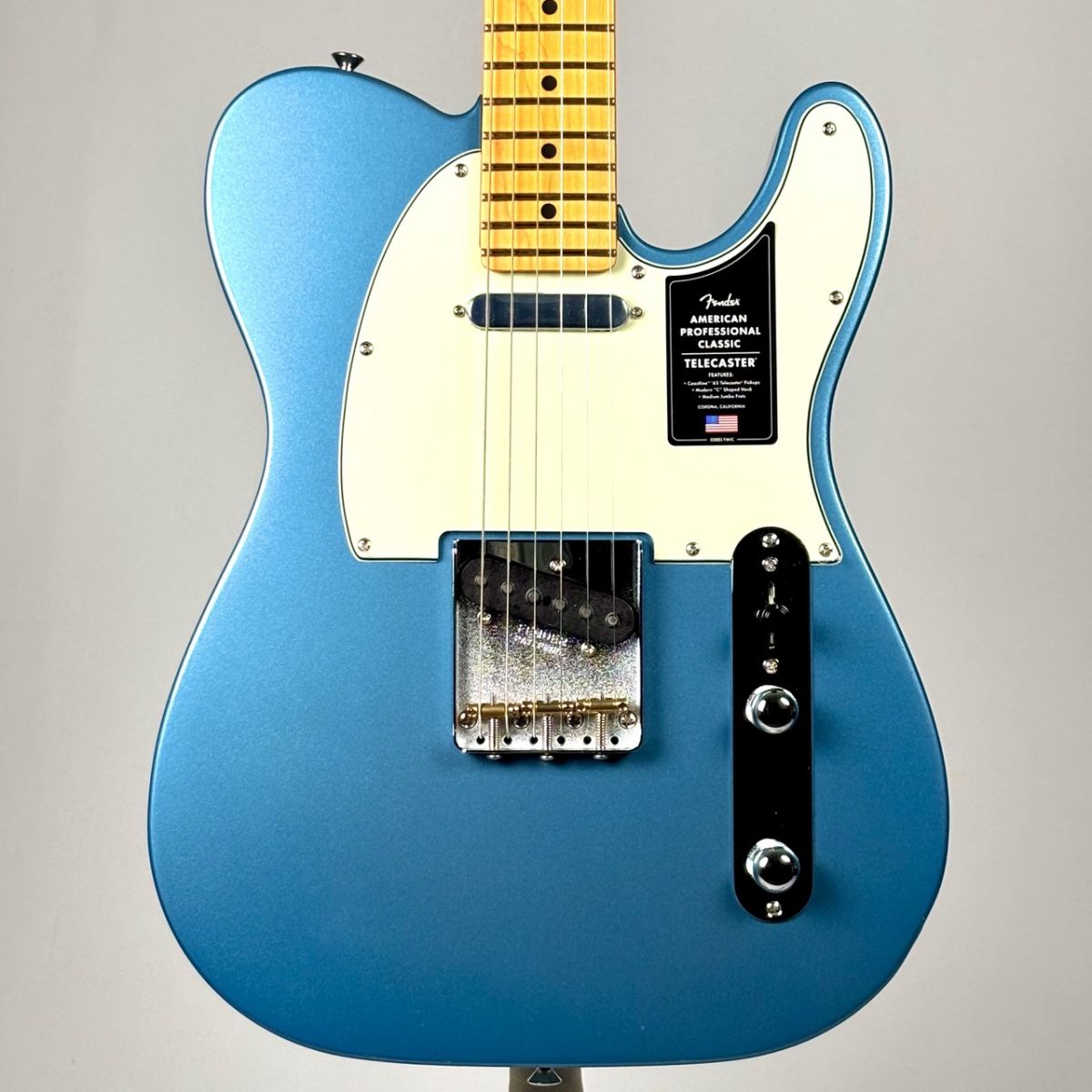 American Professional Classic Telecaster -Faded Lake Placid Blue