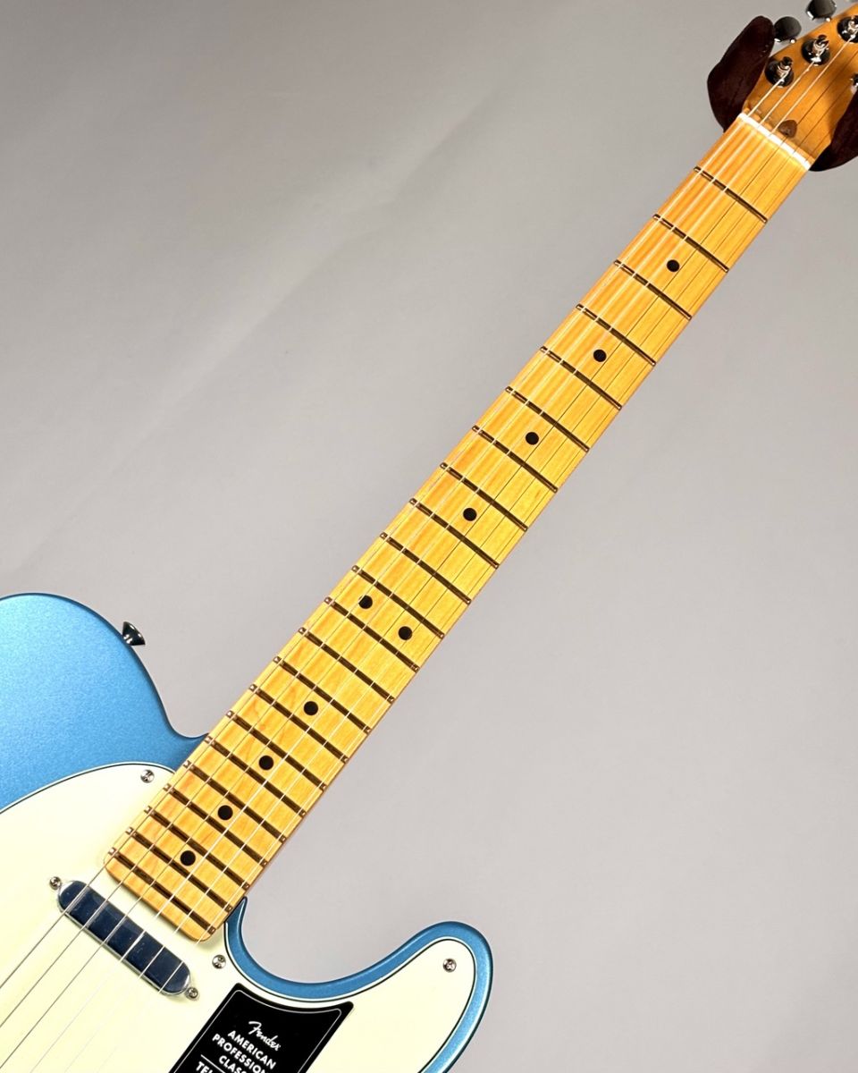American Professional Classic Telecaster -Faded Lake Placid Blue