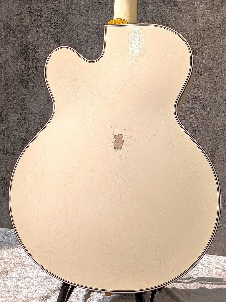 Custom Shop G6136-59 White Falcon Relic Masterbuilt by Chad