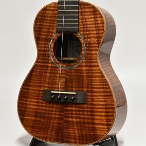 Ko'olau Tenor Deluxe Curly Hawaiian Koa 【2015年製 中古】【厳選材/極上杢目】