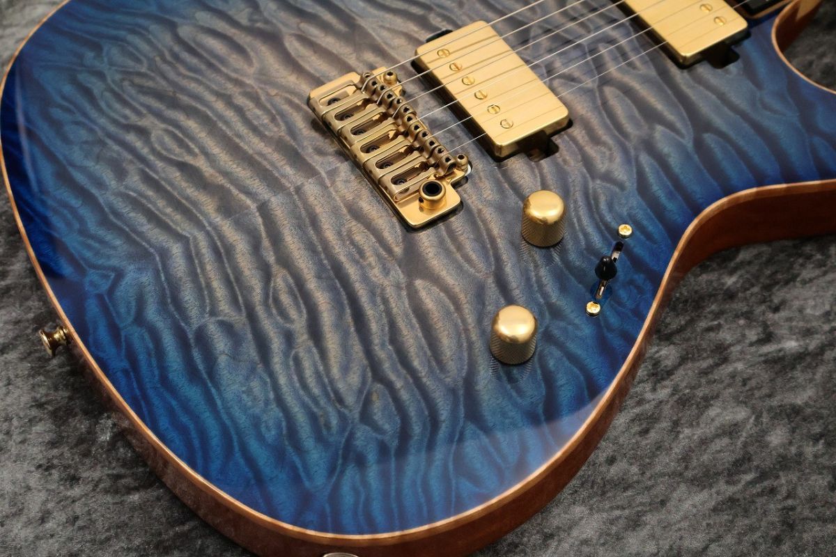 Custom Order DS496E 6A Quilt Maple/HM/F-Maho Dark See Through Blue