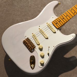 Fender Limited Edition American Vintage II 1957 Stratocaster 3A Flame Neck White Blonde #V2557800 【3.52kg】