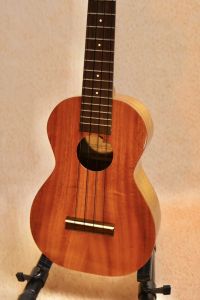 Kamaka 【2007年製モデル】 HF-2 S/N 070764 【美品中古品】