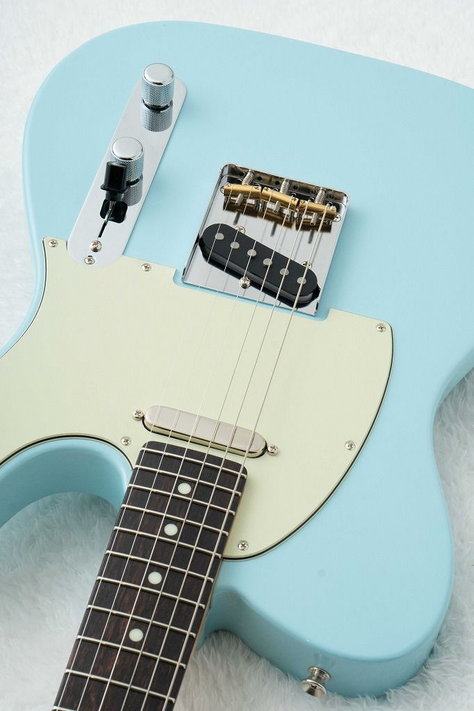 FSR Made in Japan Hybrid II Telecaster Daphne Blue Matching Head