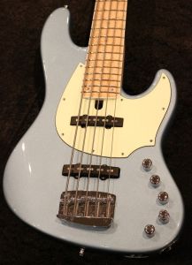 MAYONES Jabba Custom 725 5 / Monolith Frozen Blue Metallic 【4.11kg】