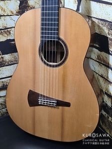 個人製作家 Mario Garrone Malvolti マリオ・ガローネ・マルヴォルティ 1995年製 no 16E 松・中南米ローズウッド 【日本総本店2F 在庫品】