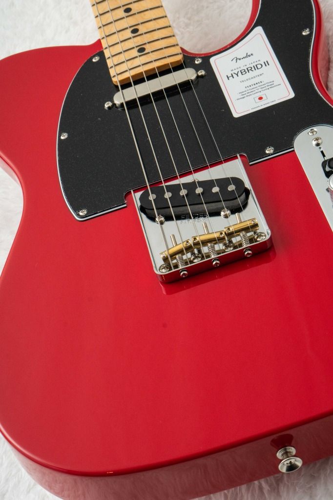 Made in Japan Hybrid II Telecaster Maple Fingerboard Modena Red