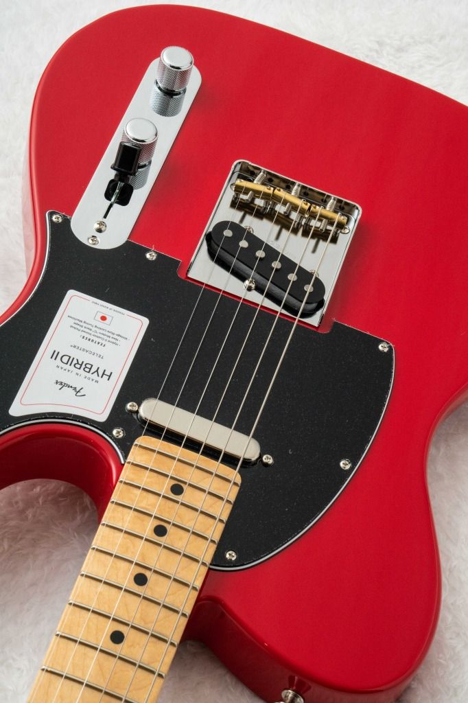 Made in Japan Hybrid II Telecaster Maple Fingerboard Modena Red