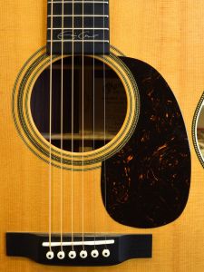 Martin 000-28EC 【濃く落ち着きのある紫檀】【2024年製】