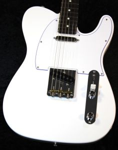 Fender、白 系のエレキギター検索結果一覧 | 【クロサワ楽器店