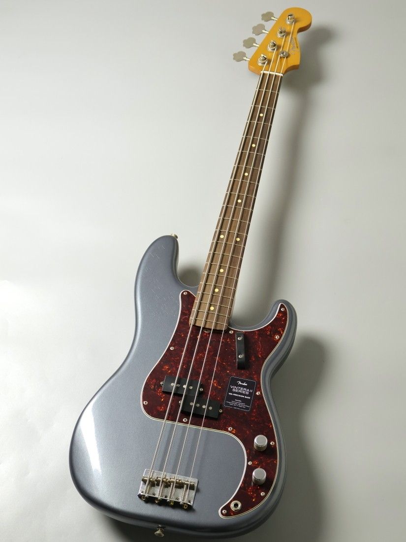 Limited Edition Vintera II Road Worn '60s Precision Bass -Charcoal