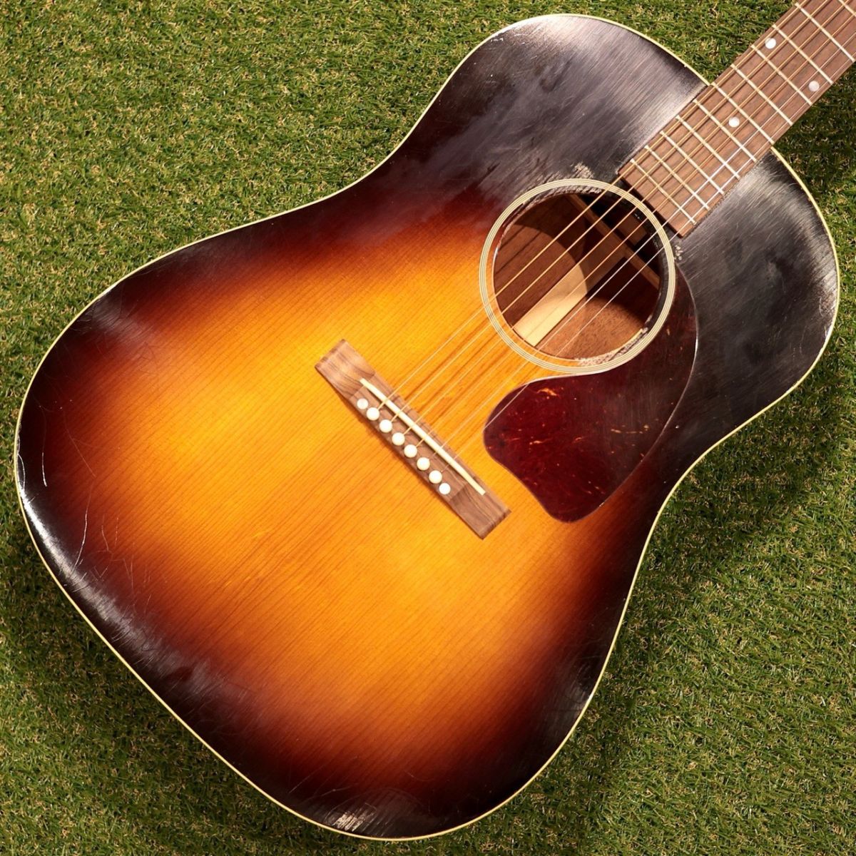 1942 Banner J-45 V.S. Light Aged シリアルナンバー:22533026