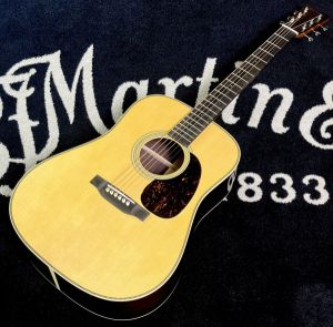 Martin マーチン HD-28 2012年製 アコギLRバックスP.U付き Martin