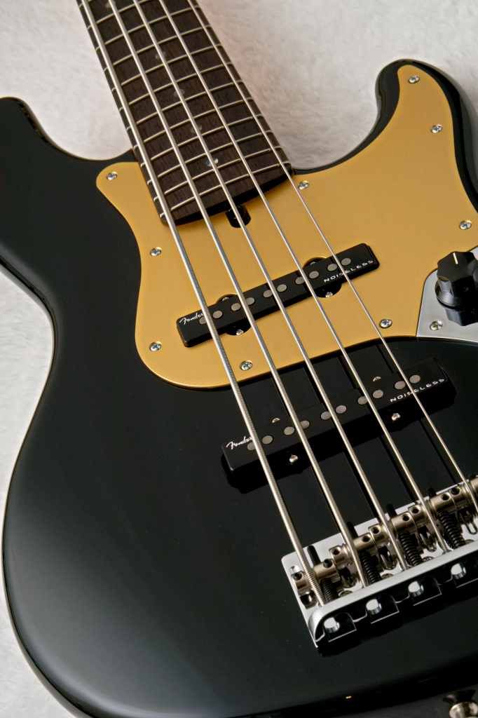 Deluxe Jazz Bass V Kazuki Arai Edition Black | 【クロサワ楽器店