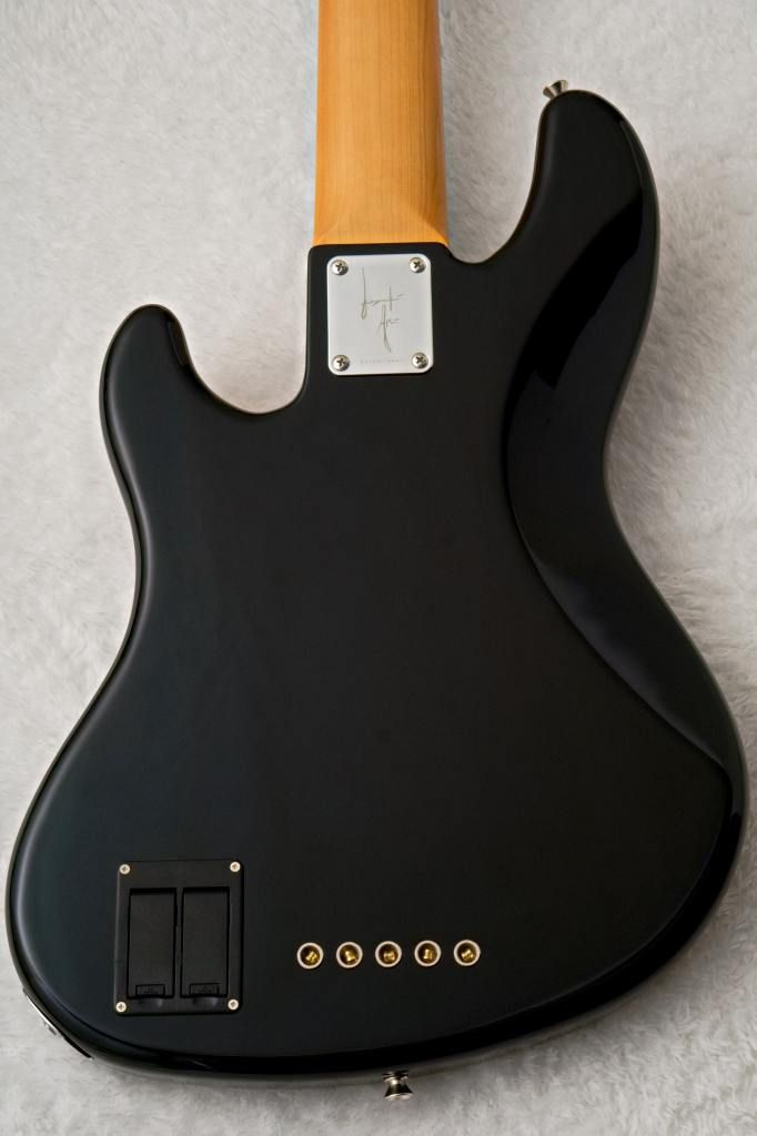 Deluxe Jazz Bass V Kazuki Arai Edition Black | 【クロサワ楽器店 Deluxe Jazz Bass V Kazuki Arai Edition Black | 【クロサワ楽器店