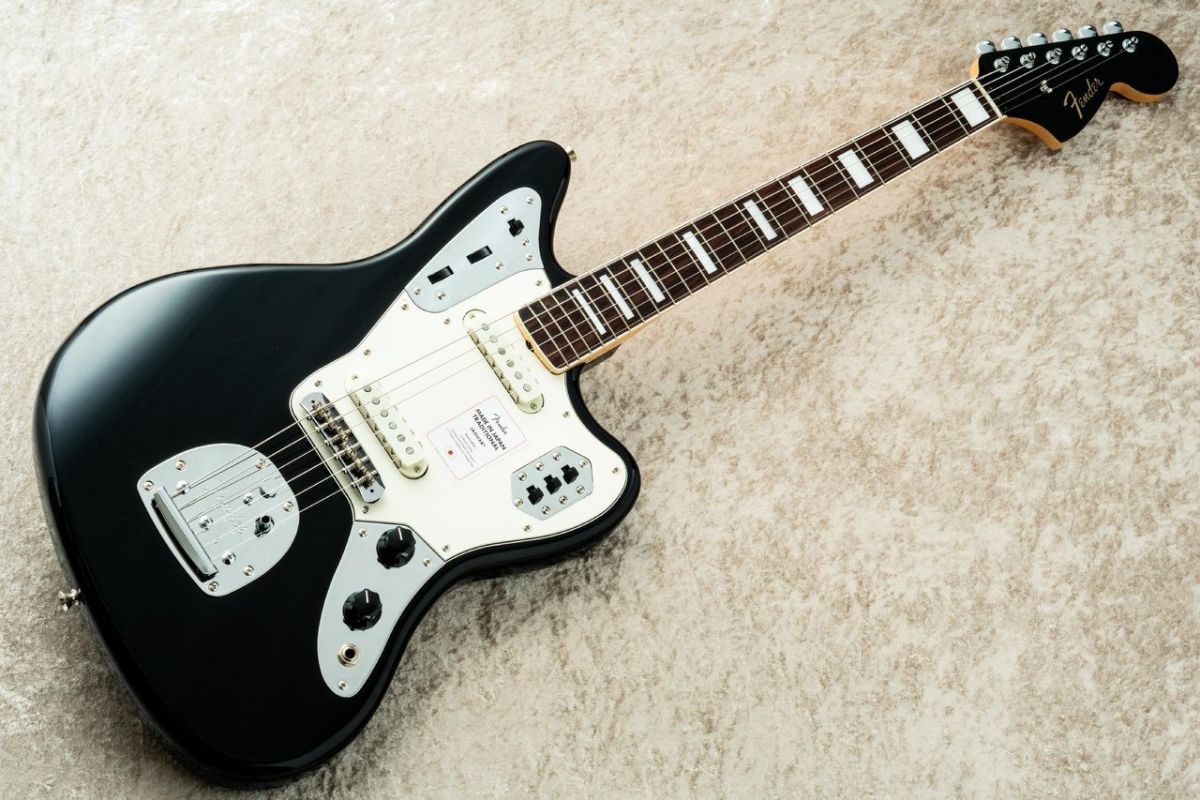 Made in Japan Traditional II Late 60s Jaguar Black Matching Head