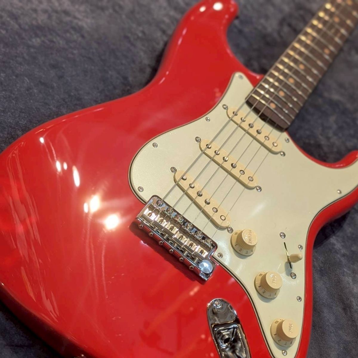 Limited Edition American Vintage II 1961 Stratocaster -Fiesta Red