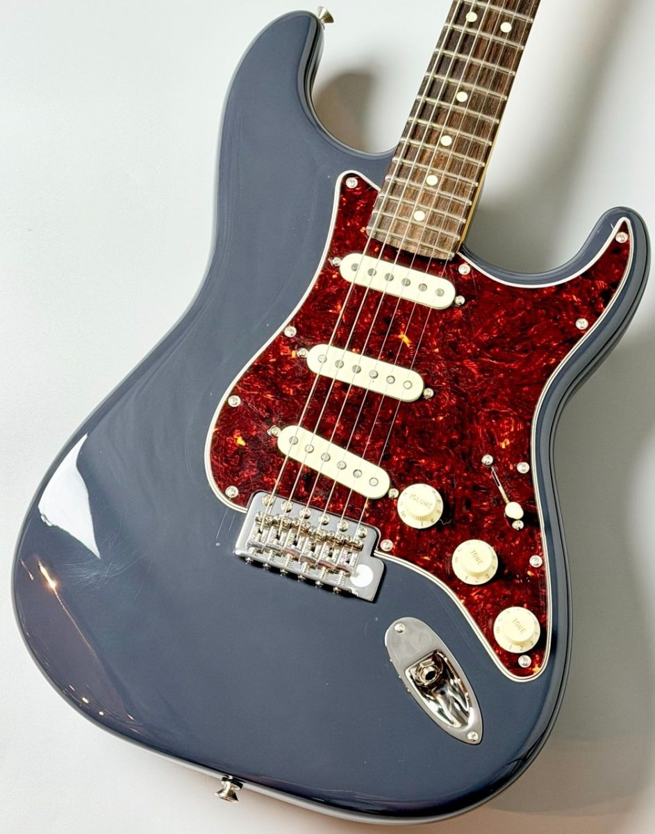 American Professional Classic Stratocaster -Faded Black
