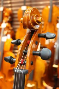 Josef Schuster【中古品】 | 【クロサワ楽器店オンラインショップ